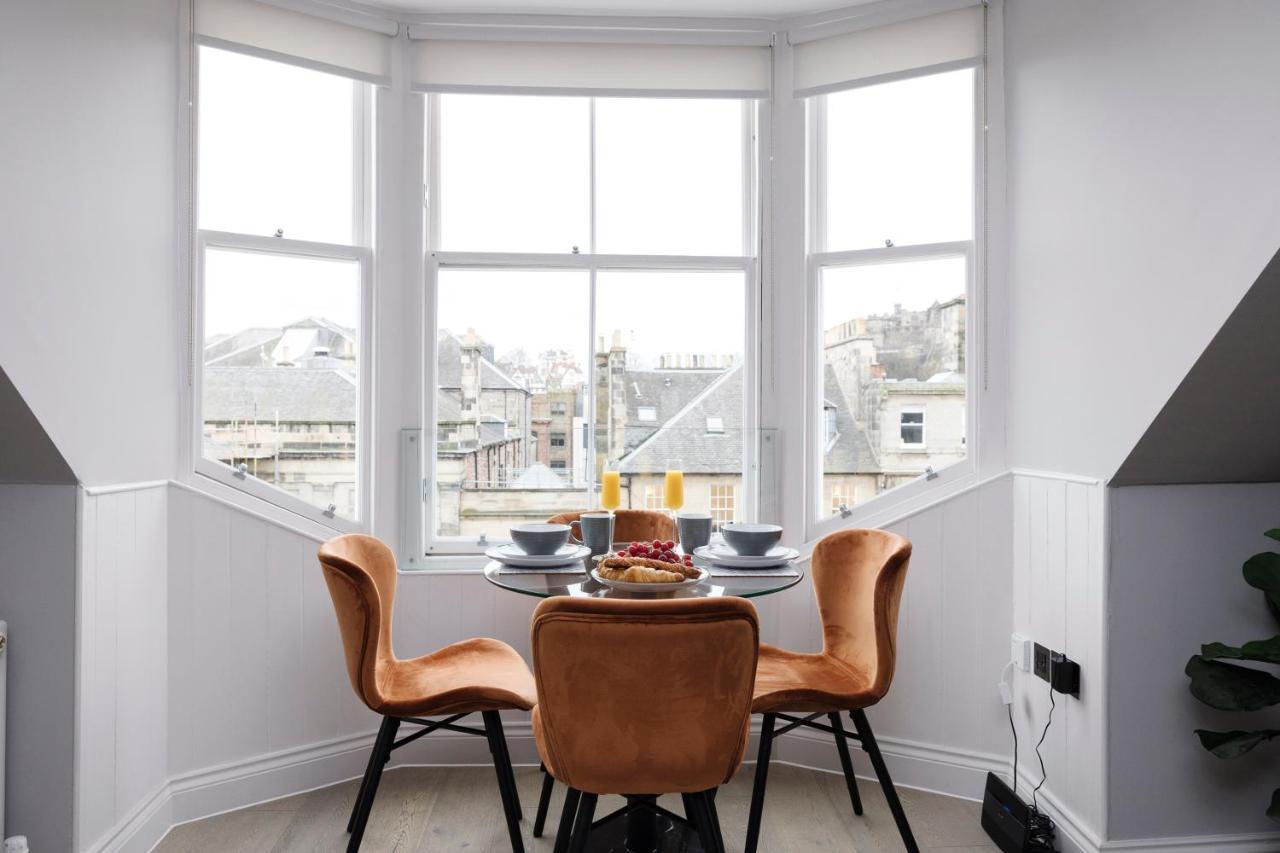 Altido Gorgeous Flat Overlooking Edinburgh Castle Esterno foto