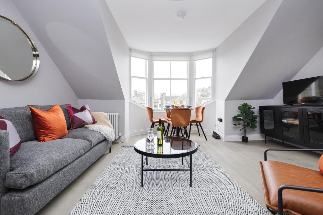 Altido Gorgeous Flat Overlooking Edinburgh Castle Esterno foto