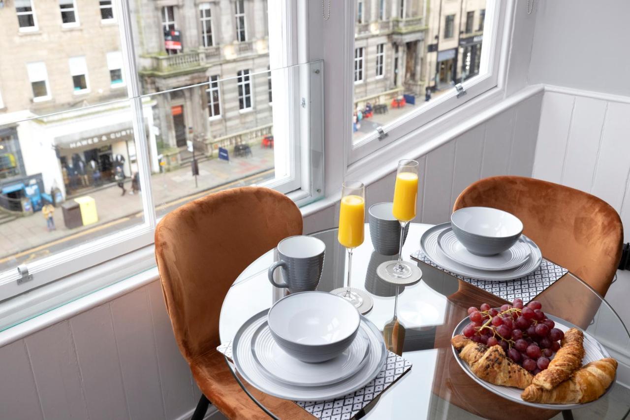 Altido Gorgeous Flat Overlooking Edinburgh Castle Esterno foto