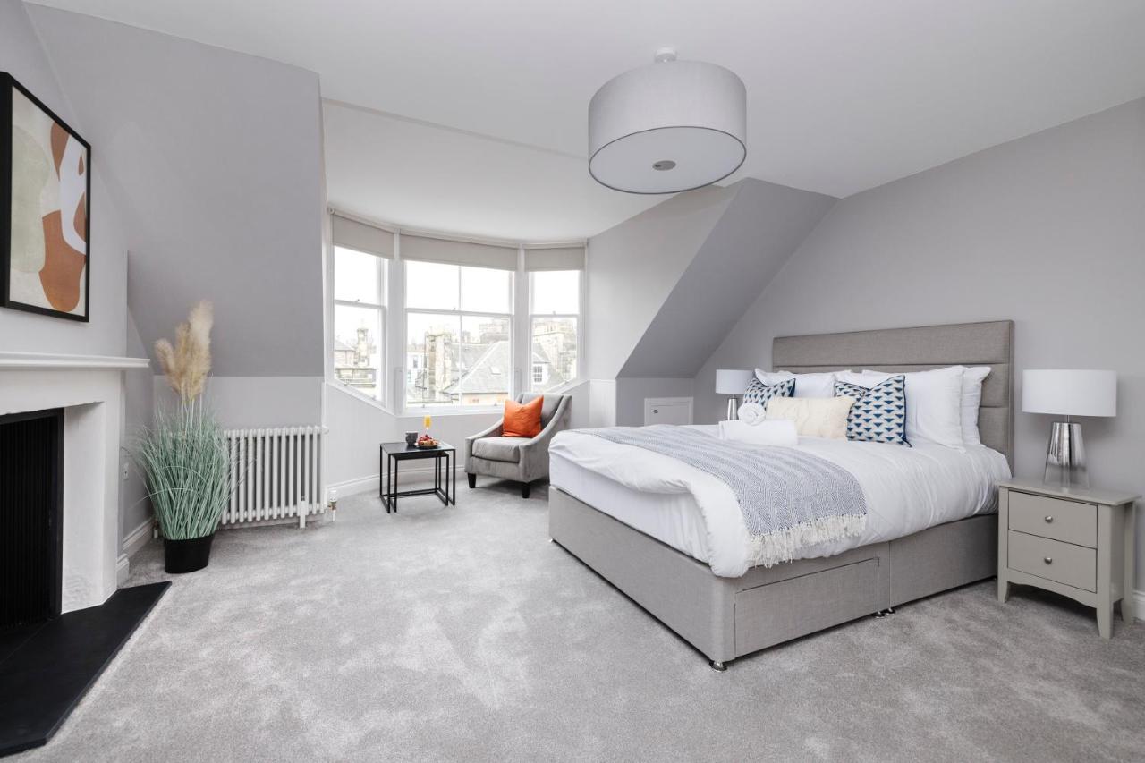 Altido Gorgeous Flat Overlooking Edinburgh Castle Esterno foto