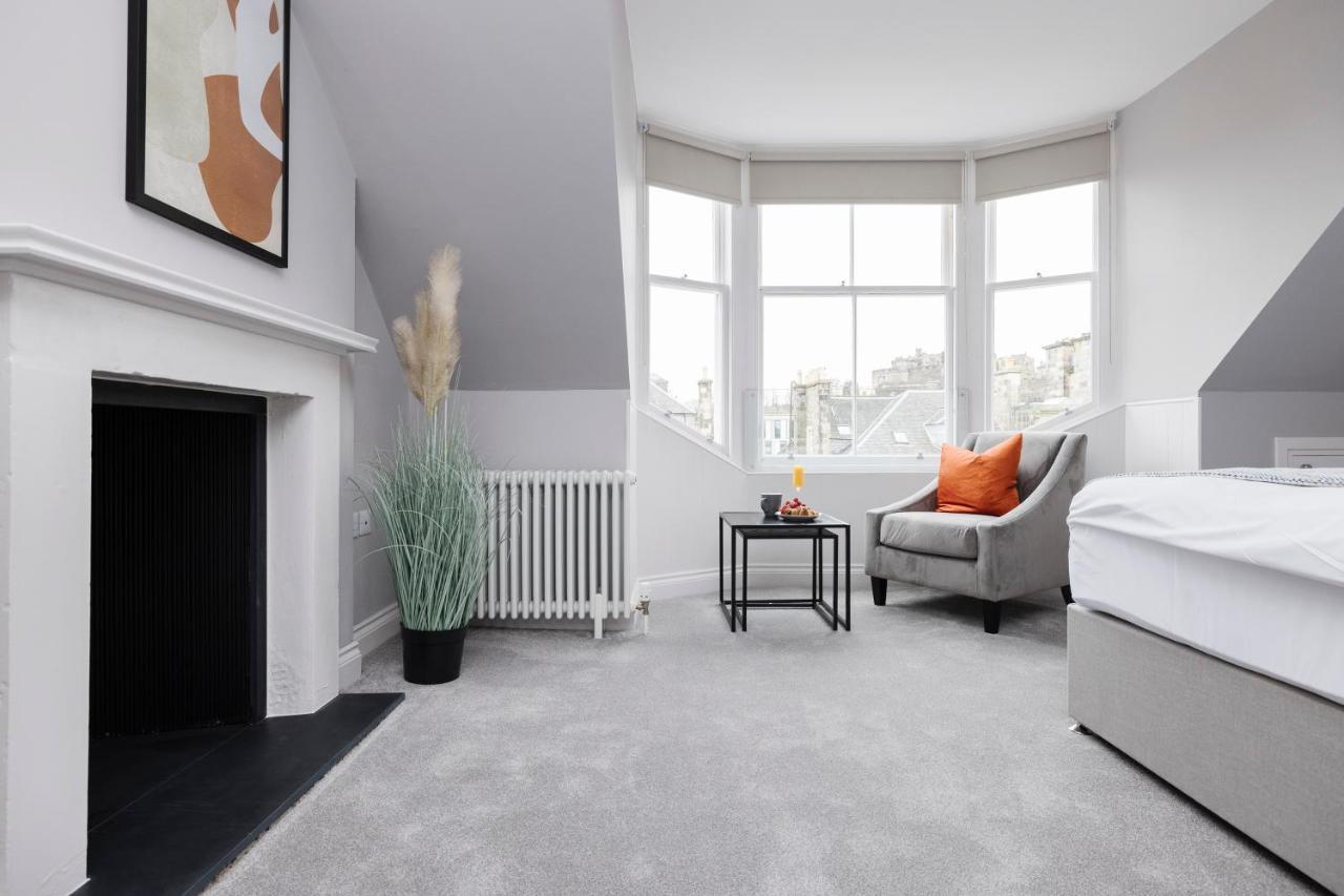 Altido Gorgeous Flat Overlooking Edinburgh Castle Esterno foto