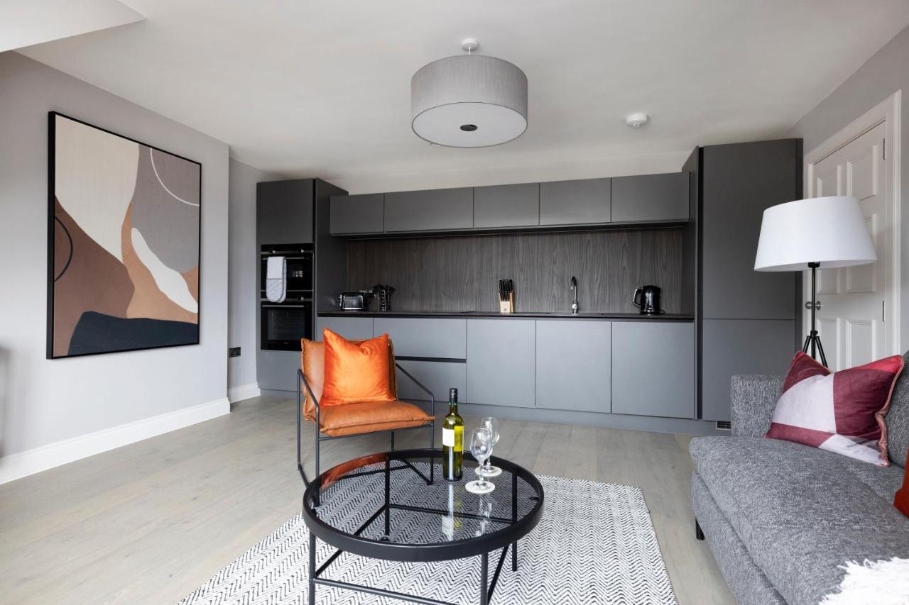 Altido Gorgeous Flat Overlooking Edinburgh Castle Esterno foto
